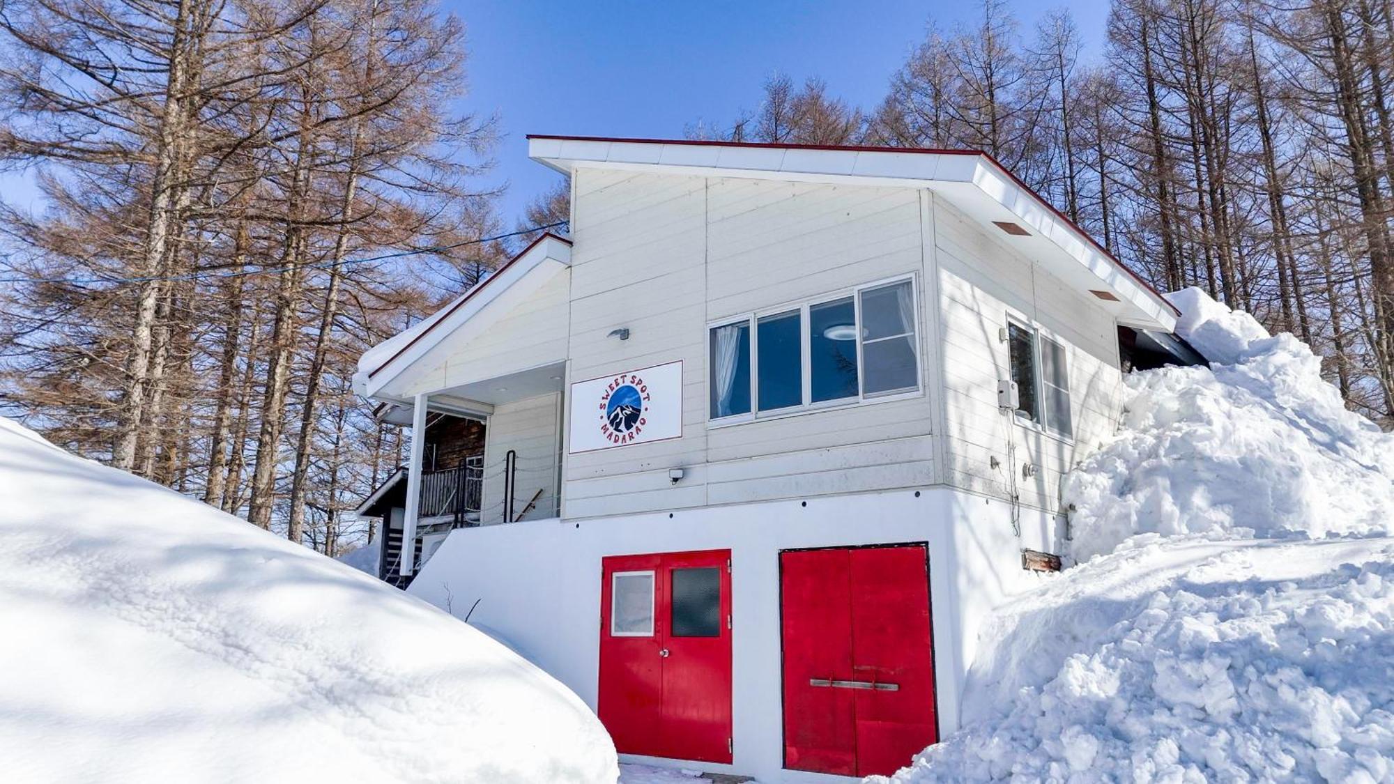 Bed and Breakfast Sweet Spot Madarao Iiyama Экстерьер фото